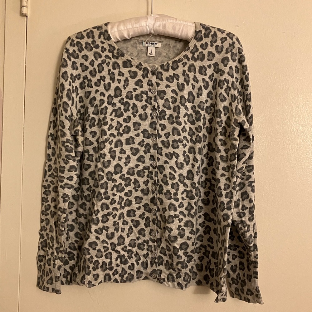 Old Navy Lightweight Cardigan; Gray Leopard; XL
